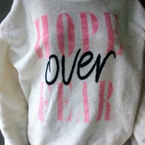 Super cozy "Hope Over Fear" great condition large top NWOT